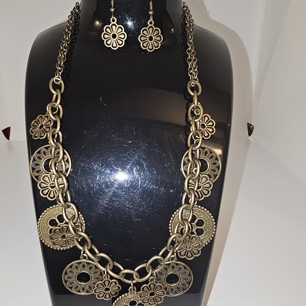 Golden Floral Necklace and Earring Set